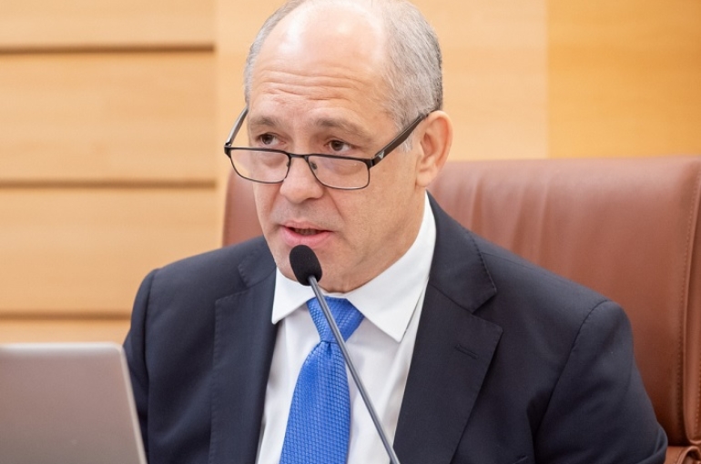 Relator das contas da SEDUL, ele avalia a concessão da Orla do Recife