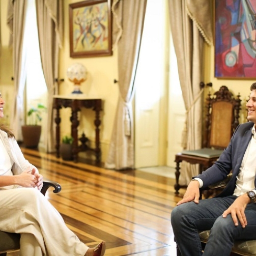 Prefeito João Campos gasta mais que o dobro da governadora Raquel Lyra com assessores políticos Foto: Hesíodo Goes/Governo de PE