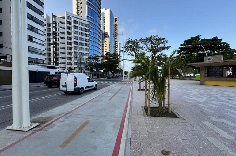 Trechos concluídos da Orla do Recife ainda aguardam mobiliário