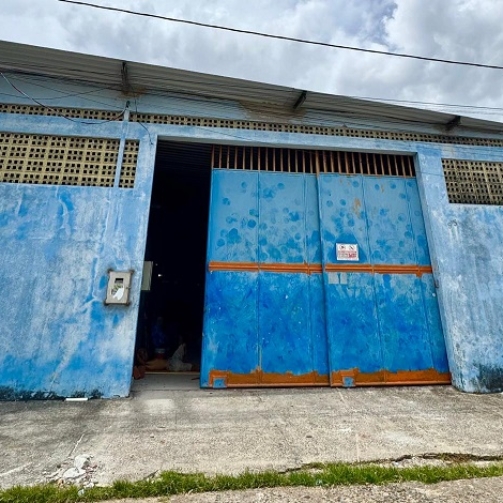 Galpão em Campo Grande é a sede de creche e também aparece registrado como endereço de empresa que faturou R$ 8 milhões na gestão João Campos