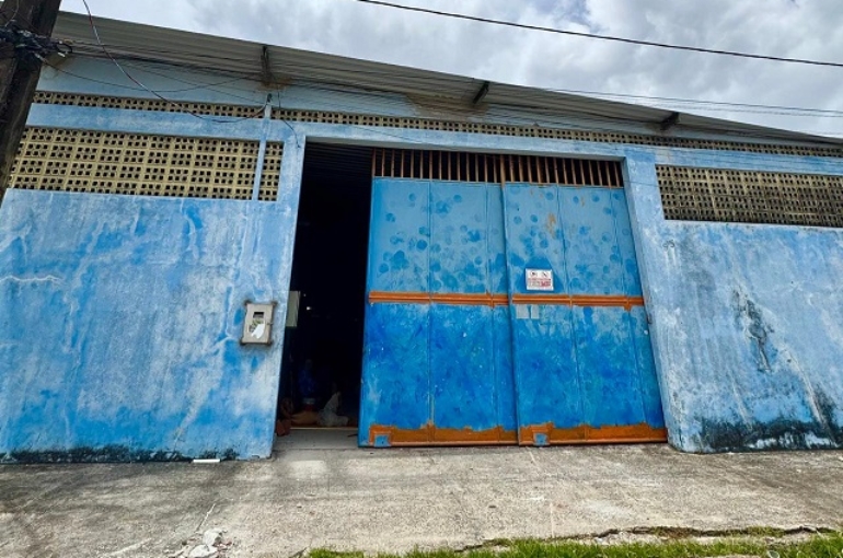 Galpão em Campo Grande é a sede de creche e também aparece registrado como endereço de empresa que faturou R$ 8 milhões na gestão João Campos