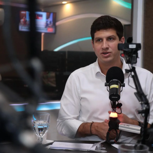 Prefeito disse à Veja que ida ao STF foi "iniciativa própria" das secretárias