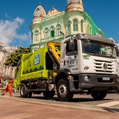 Sucessivos aditivos e repactuações elevaram custo total do serviço de limpeza urbana em 58% desde 2022 - Foto: Recife Ambiental