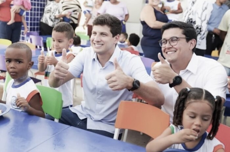 Recife chega próximo à metade de 2026 sem entregar uniformes aos alunos da rede municipal - Foto: Marlon Diego/Prefeitura do Recife