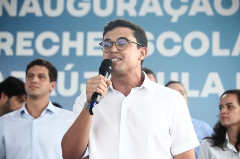 Do início de abril ao final de junho, gestão Victor Marques já gastou R$ 31 milhões em publicidade - Foto: Davi Queiroz/Folha de Pernambuco
